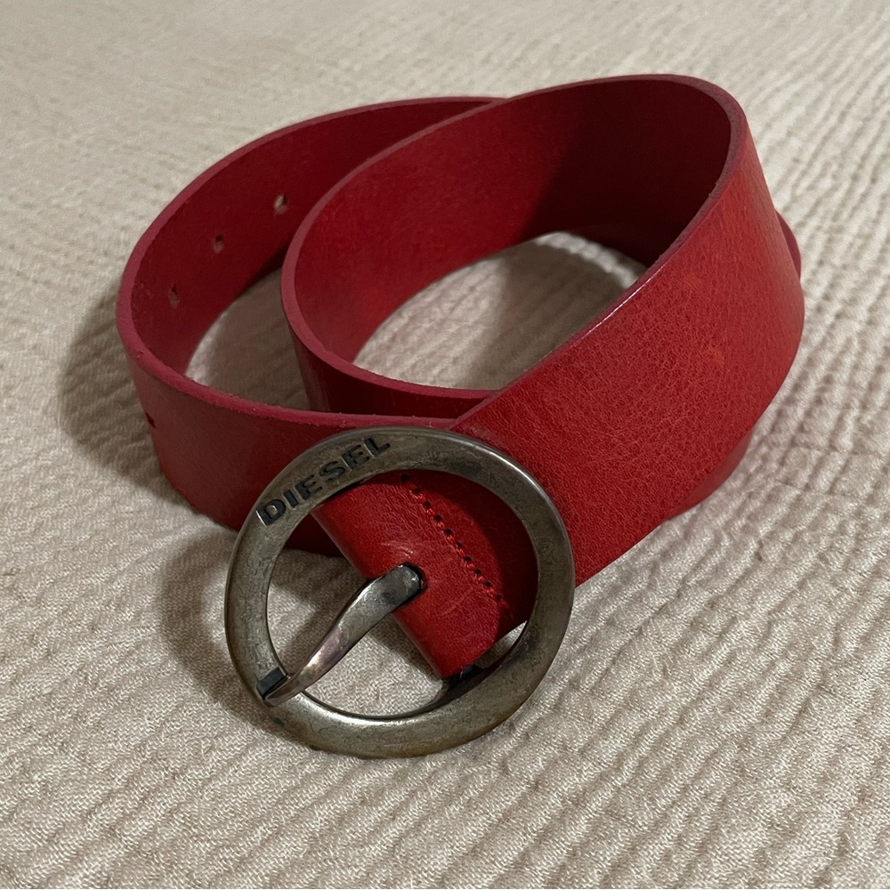 Diesel Women’s Red Leather Belt Made in Italy 70cm 34 Inches Metal Buckle